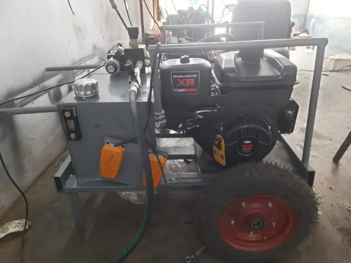 Engine Hydraulic power pack